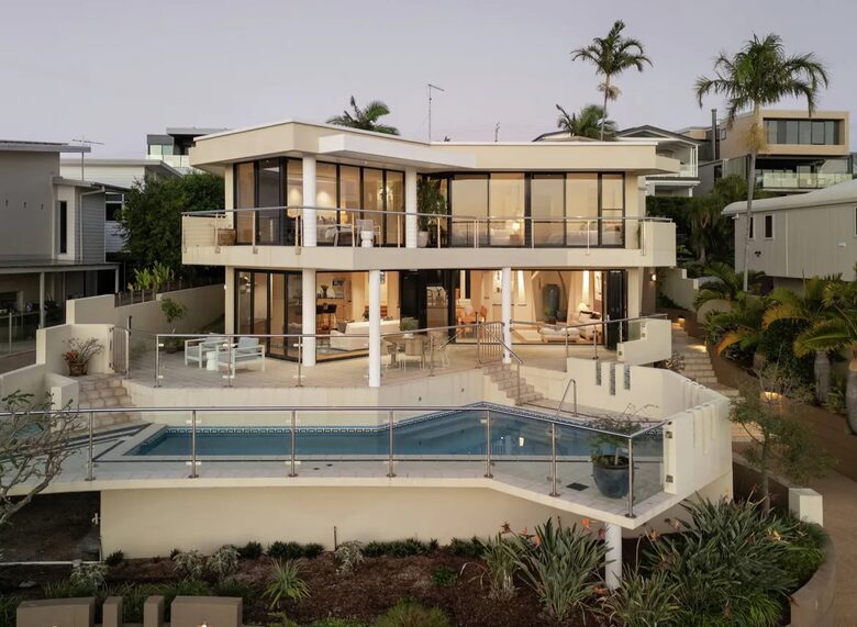 Brisbane Luxury Waterfront Residence - Brisbane, Australia