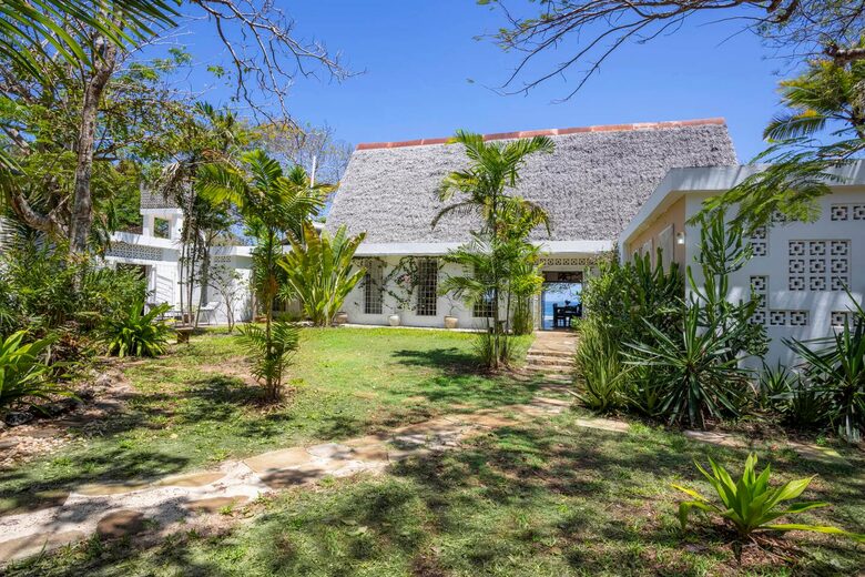 Ras Kikadini Beach House - Tiwi, Diani Beach, Kenya