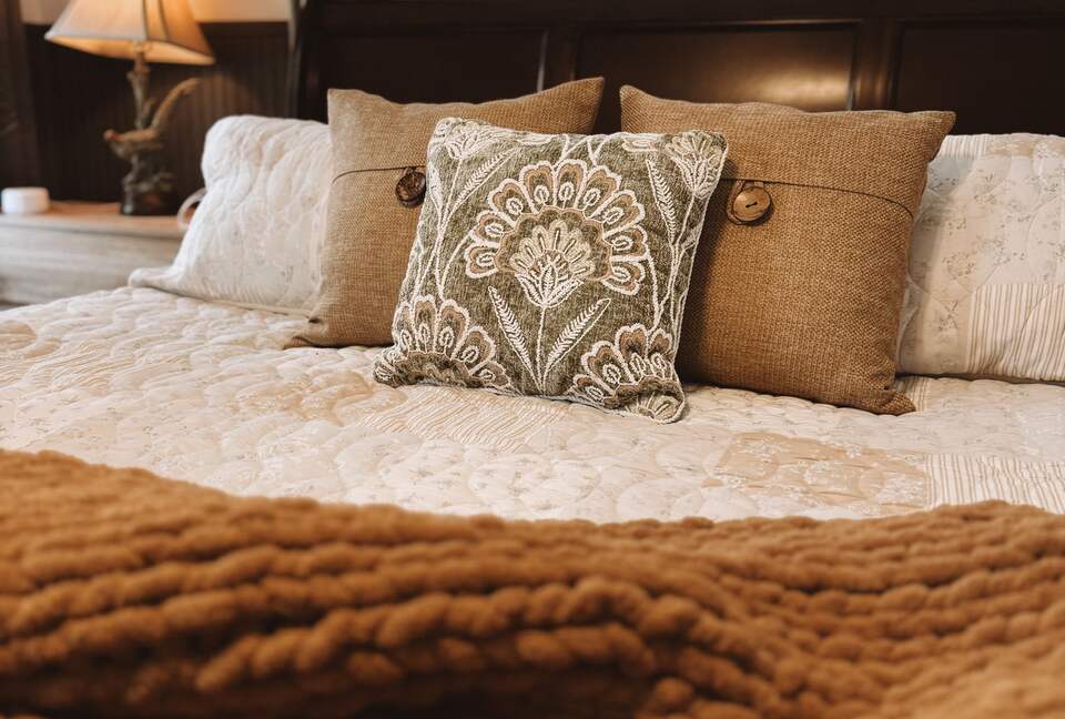 Sunrise Lodge on the Lake - Hiawassee, Georgia