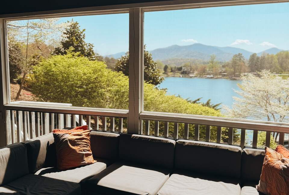 Sunrise Lodge on the Lake - Hiawassee, Georgia