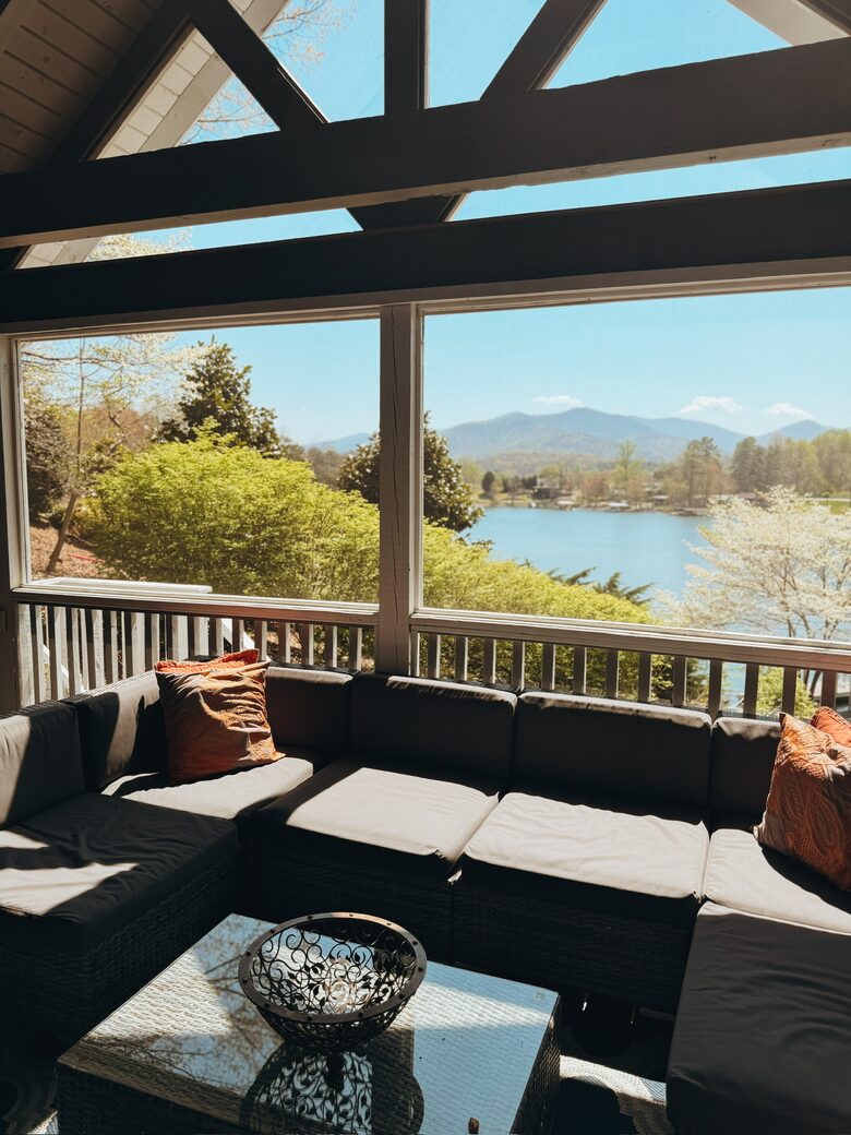 Sunrise Lodge on the Lake - Hiawassee, Georgia