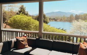 Sunrise Lodge on the Lake - Hiawassee, Georgia