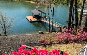 Sunrise Lodge on the Lake - Hiawassee, Georgia