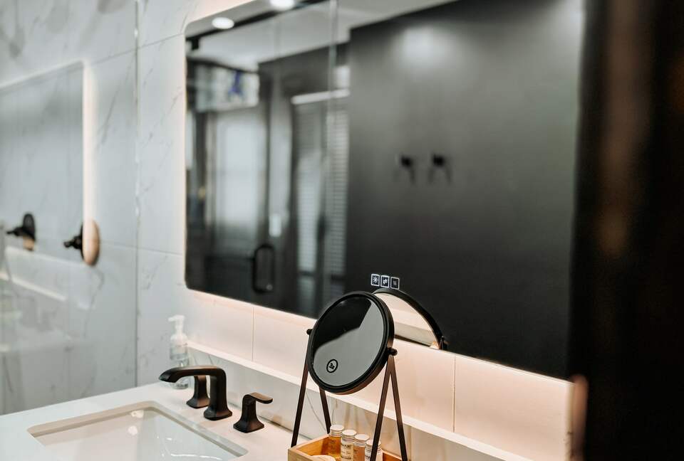 Sunrise Lodge on the Lake - Hiawassee, Georgia