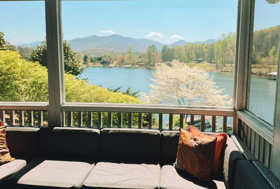 Sunrise Lodge on the Lake - Hiawassee, Georgia