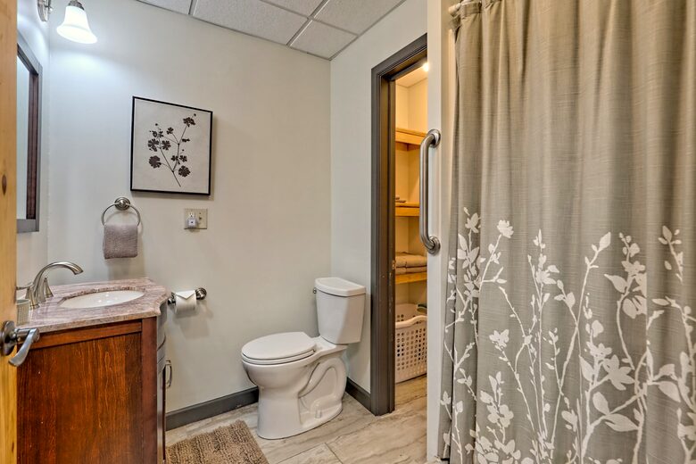 Sunrise Lodge on the Lake - Hiawassee, Georgia