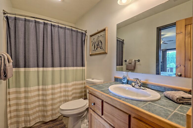 Sunrise Lodge on the Lake - Hiawassee, Georgia