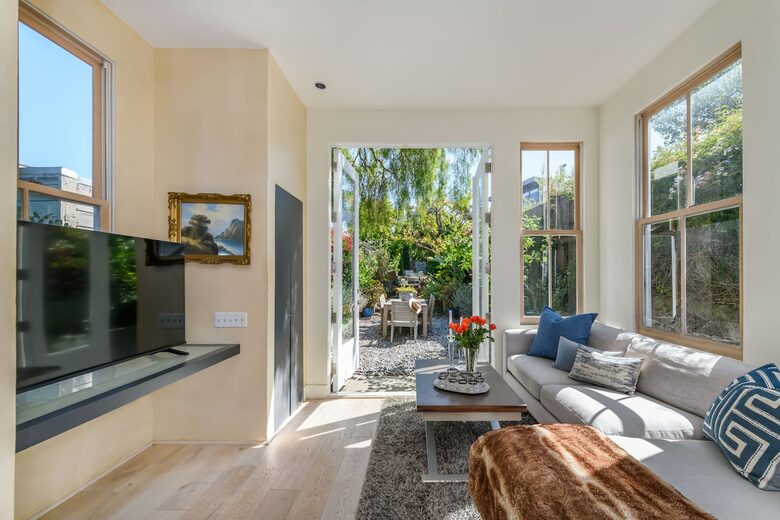 Victorian Elegance Meets Modern Design in SF - San Francisco, California