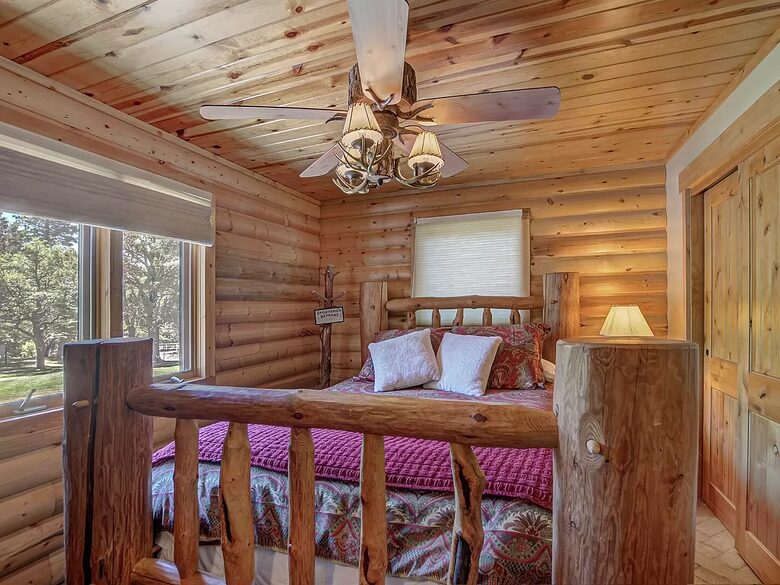 Elegant Payson Guest Cabin on 4 Acres with Tonto Creek Access - Payson, Arizona