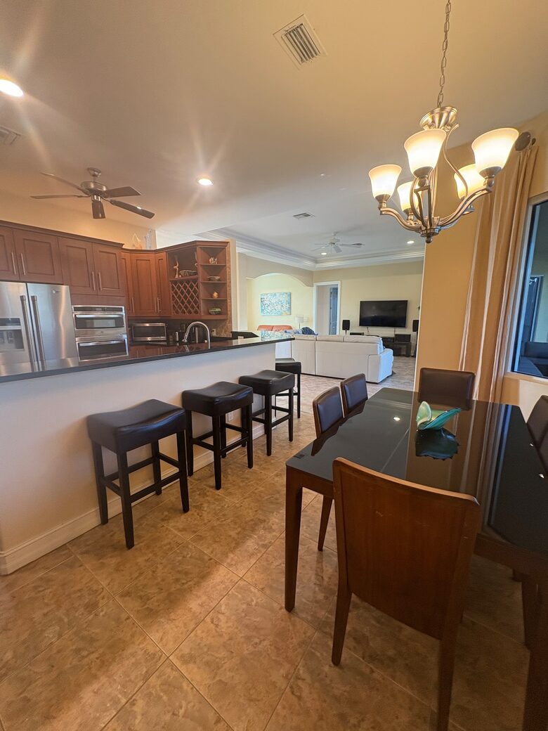 Spacious Marco Island Retreat Steps from Beaches & Shops - Marco Island, Florida