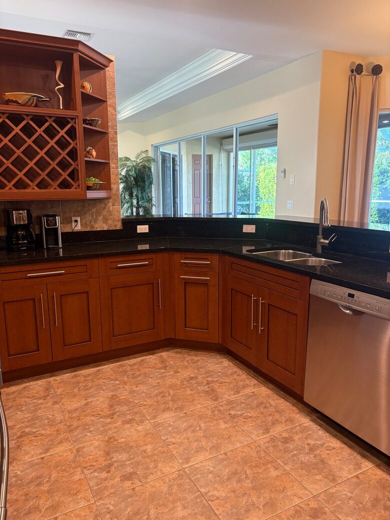 Spacious Marco Island Retreat Steps from Beaches & Shops - Marco Island, Florida