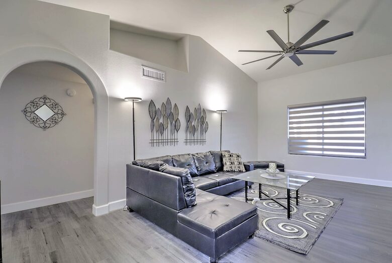Stylish Arizona Escape Close to Events, Dining & Entertainment - Glendale, Arizona