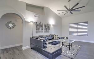Stylish Arizona Escape Close to Events, Dining & Entertainment - Glendale, Arizona