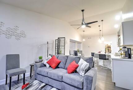 Stylish Arizona Escape Close to Events, Dining & Entertainment - Glendale, Arizona