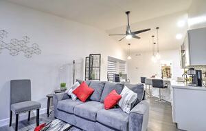 Stylish Arizona Escape Close to Events, Dining & Entertainment - Glendale, Arizona