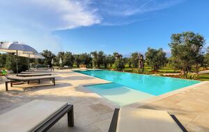 Refined Countryside Villa with Private Pool - Diso, Italy