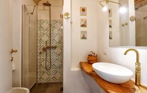 Refined Countryside Villa with Private Pool - Diso, Italy