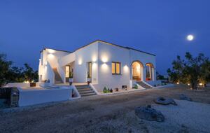 Refined Countryside Villa with Private Pool - Diso, Italy