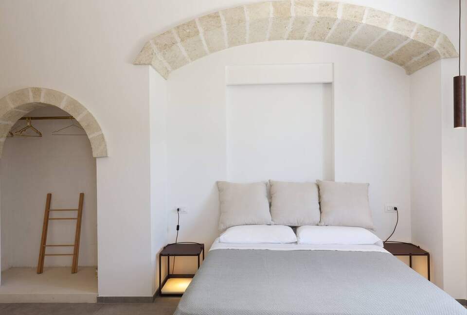 Refined Countryside Villa with Private Pool - Diso, Italy