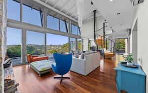 Sophisticated Sanctuary Above Newlands - Cape Town, South Africa