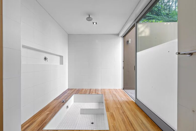 Sophisticated Sanctuary Above Newlands - Cape Town, South Africa