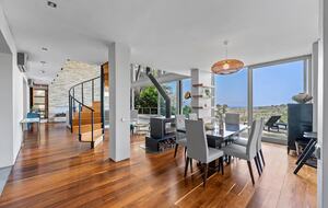 Sophisticated Sanctuary Above Newlands - Cape Town, South Africa