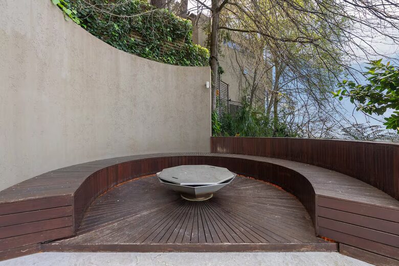 Sophisticated Sanctuary Above Newlands - Cape Town, South Africa