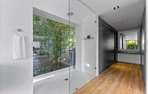 Sophisticated Sanctuary Above Newlands - Cape Town, South Africa