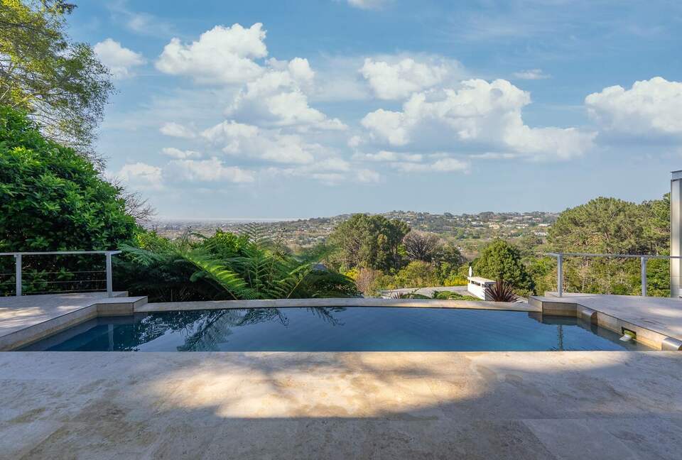 Sophisticated Sanctuary Above Newlands - Cape Town, South Africa