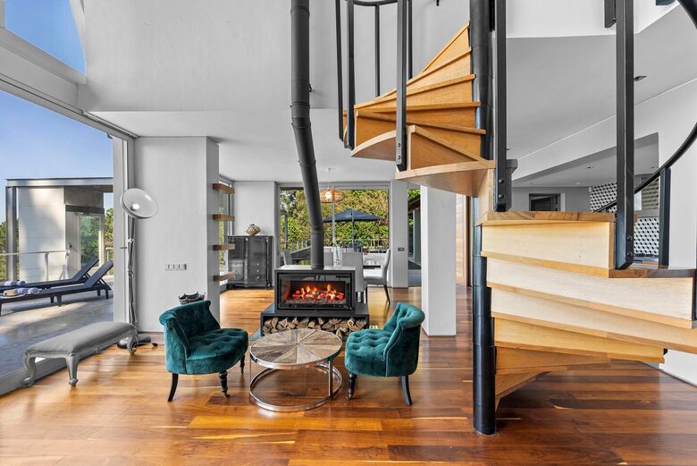 Sophisticated Sanctuary Above Newlands - Cape Town, South Africa