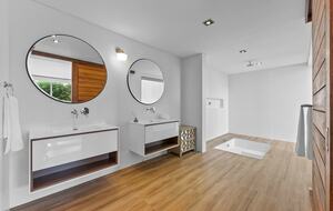 Sophisticated Sanctuary Above Newlands - Cape Town, South Africa