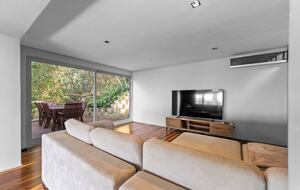 Sophisticated Sanctuary Above Newlands - Cape Town, South Africa