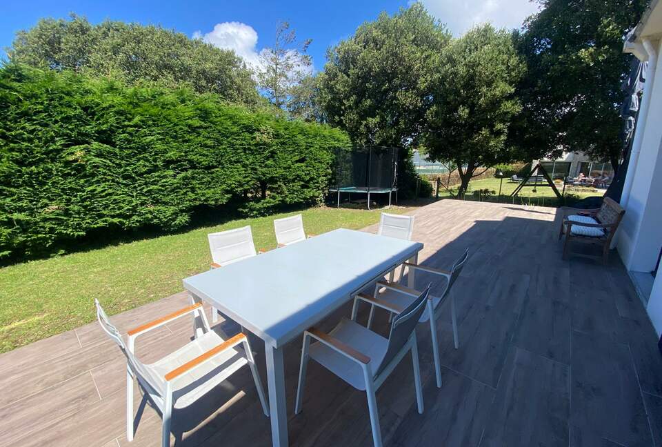 Coastal Charm Residence on the Côte d’Amour - Le Pouliguen, France