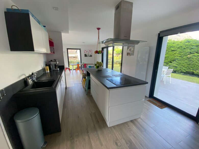 Coastal Charm Residence on the Côte d’Amour - Le Pouliguen, France