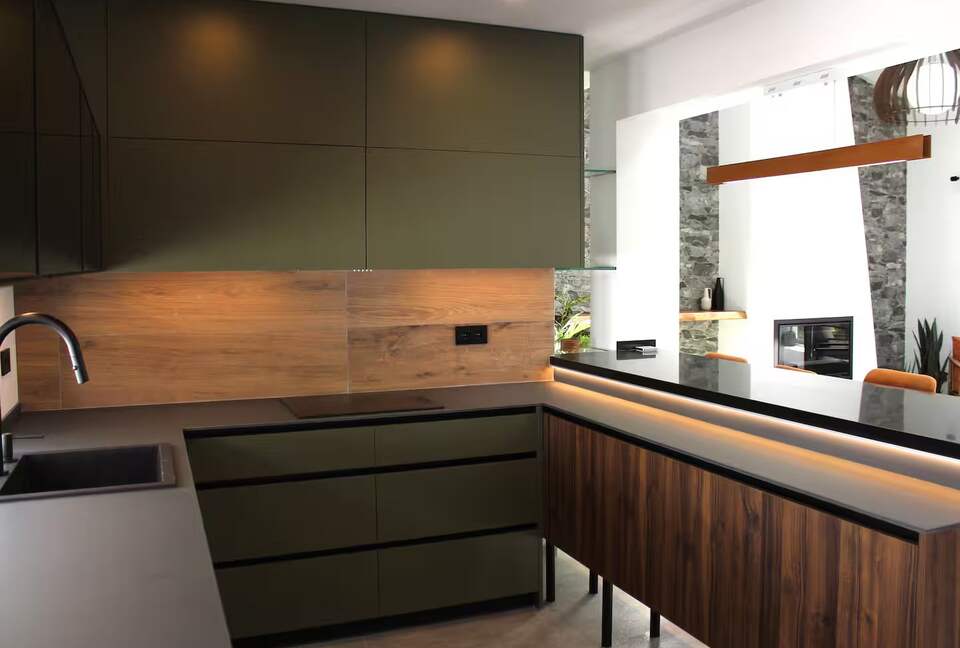 Infinity Elegance: Modern Villa with Spa & Private Gym - Marbella, El Rosario, Spain