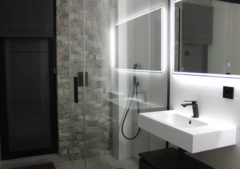 Infinity Elegance: Modern Villa with Spa & Private Gym - Marbella, El Rosario, Spain