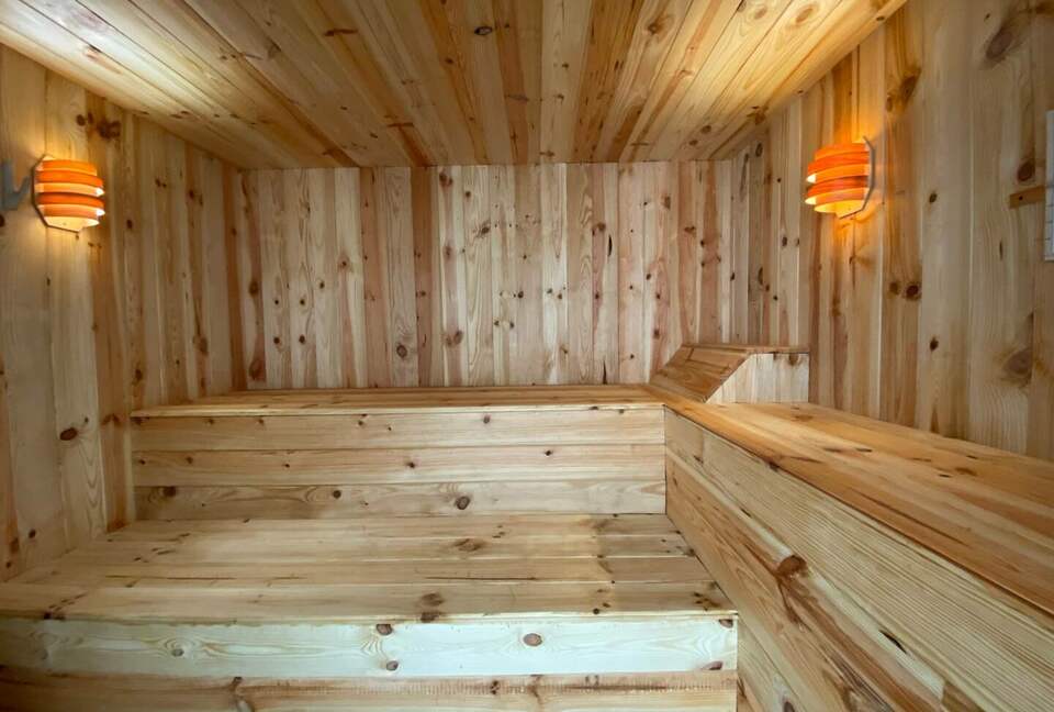 Infinity Elegance: Modern Villa with Spa & Private Gym - Marbella, El Rosario, Spain