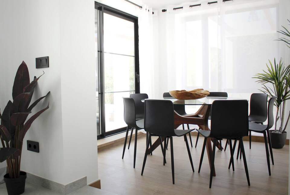 Infinity Elegance: Modern Villa with Spa & Private Gym - Marbella, El Rosario, Spain