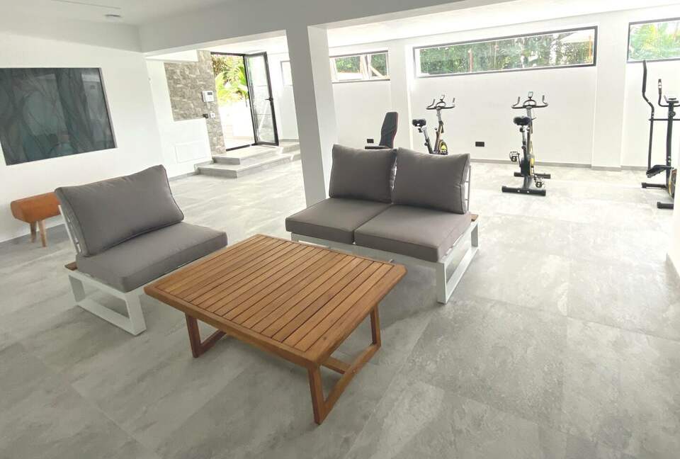 Infinity Elegance: Modern Villa with Spa & Private Gym - Marbella, El Rosario, Spain