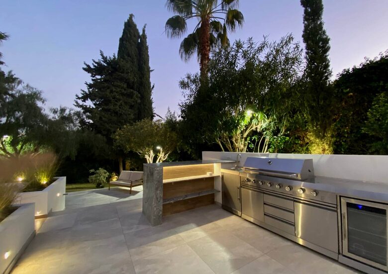 Infinity Elegance: Modern Villa with Spa & Private Gym - Marbella, El Rosario, Spain