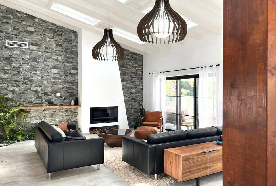 Infinity Elegance: Modern Villa with Spa & Private Gym - Marbella, El Rosario, Spain