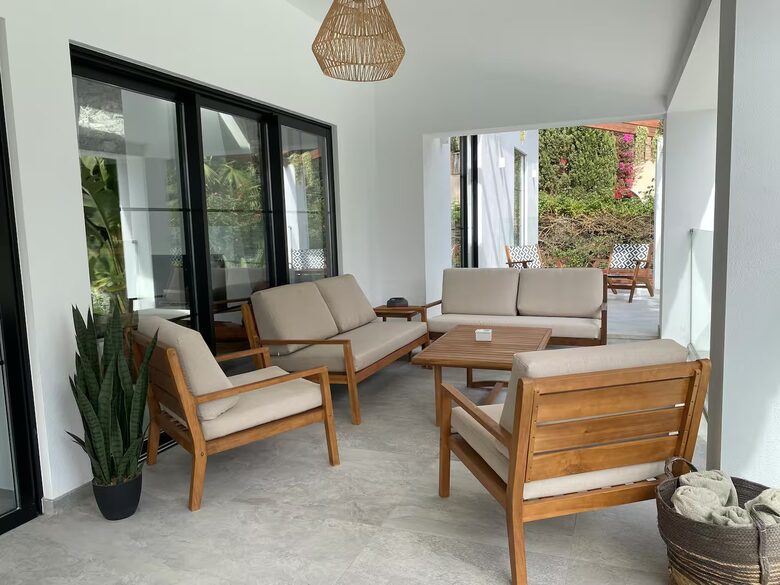 Infinity Elegance: Modern Villa with Spa & Private Gym - Marbella, El Rosario, Spain