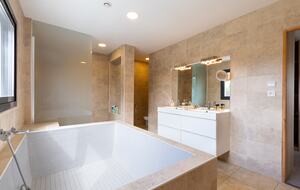 Exquisite Estate with Pool, Spa & Private Cinema - Nibelle, France