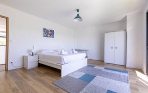 Exquisite Estate with Pool, Spa & Private Cinema - Nibelle, France