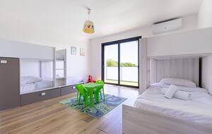 Exquisite Estate with Pool, Spa & Private Cinema - Nibelle, France