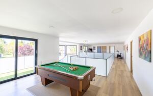 Exquisite Estate with Pool, Spa & Private Cinema - Nibelle, France