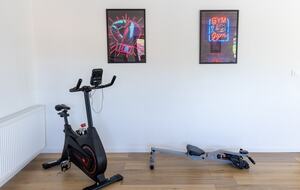 Exquisite Estate with Pool, Spa & Private Cinema - Nibelle, France