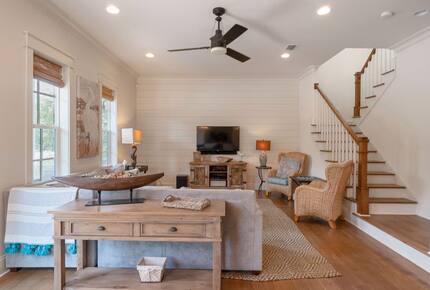 Bright & Breezy Santa Rosa Beach Escape with Pool Access - Santa Rosa, Florida