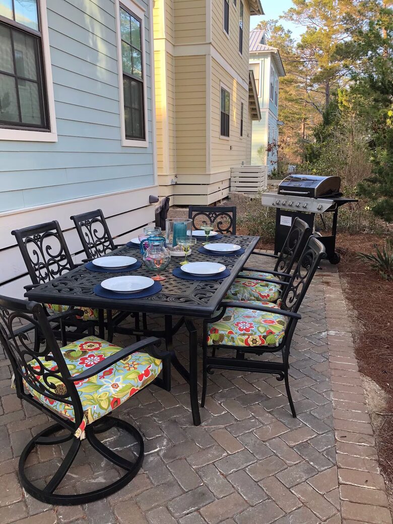 Bright & Breezy Santa Rosa Beach Escape with Pool Access - Santa Rosa, Florida