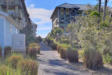 Bright & Breezy Santa Rosa Beach Escape with Pool Access - Santa Rosa, Florida
